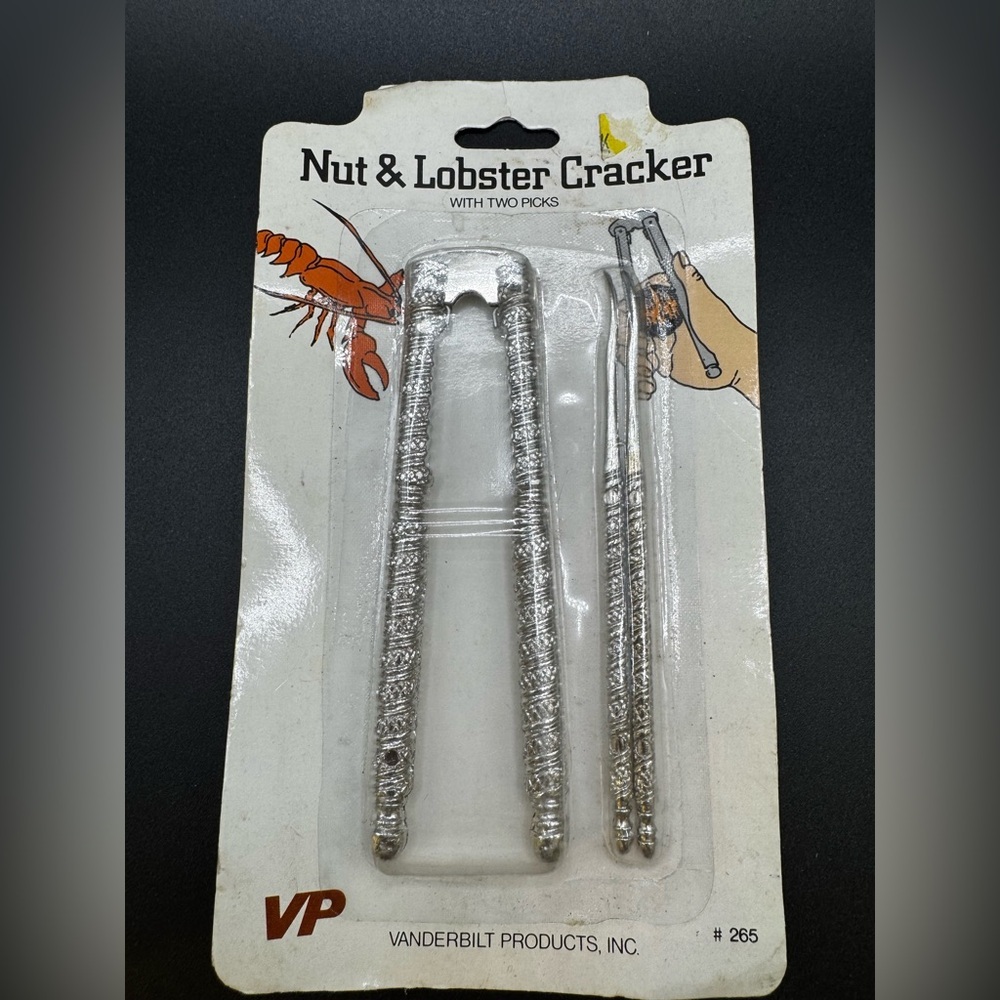 NIB ‘70’s Vanderbilt Products Nut & Lobster Cracker set, specifically model #265